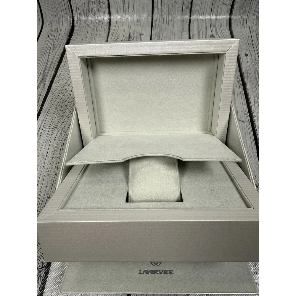 LAARVEE authentic luxury